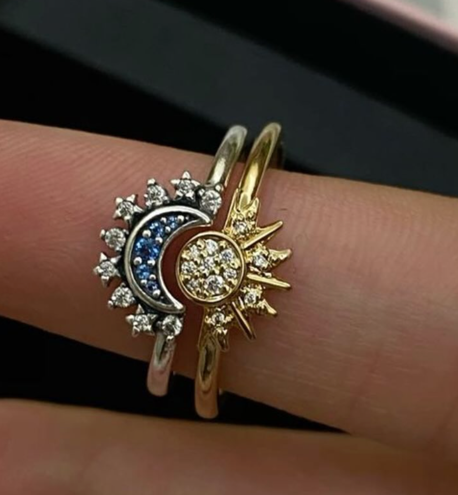 ✨ Anillo Sol y Luna 2 en 1 – La unión del lujo y el significado ✨